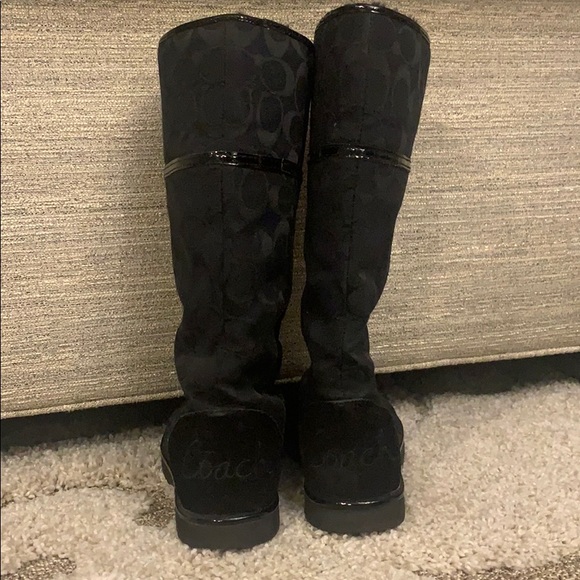 COACH “NIKOLE” WINTER BOOTS- SIZE 6B - Picture 2 of 4